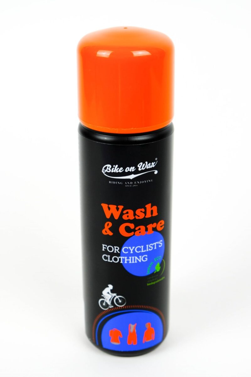 Preparat do czyszczenia odzieży - Bike on Wax WASH&CARE