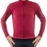 Lightweight jacket with a wind and rain membrane Burgundy