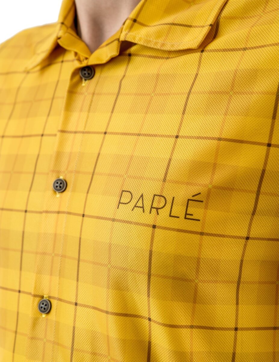 Camisa clásica elegante con bolsillo de limón.