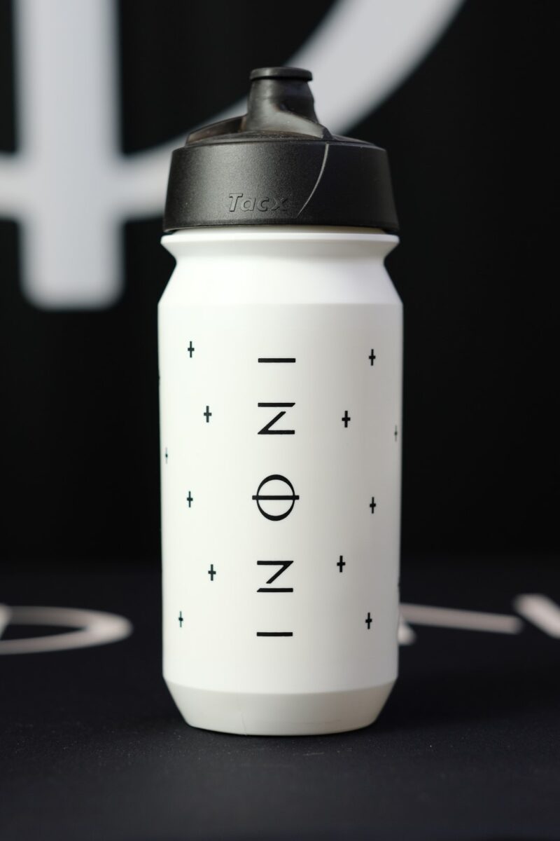 0.5 liter water bottle, membrane mouthpiece. White