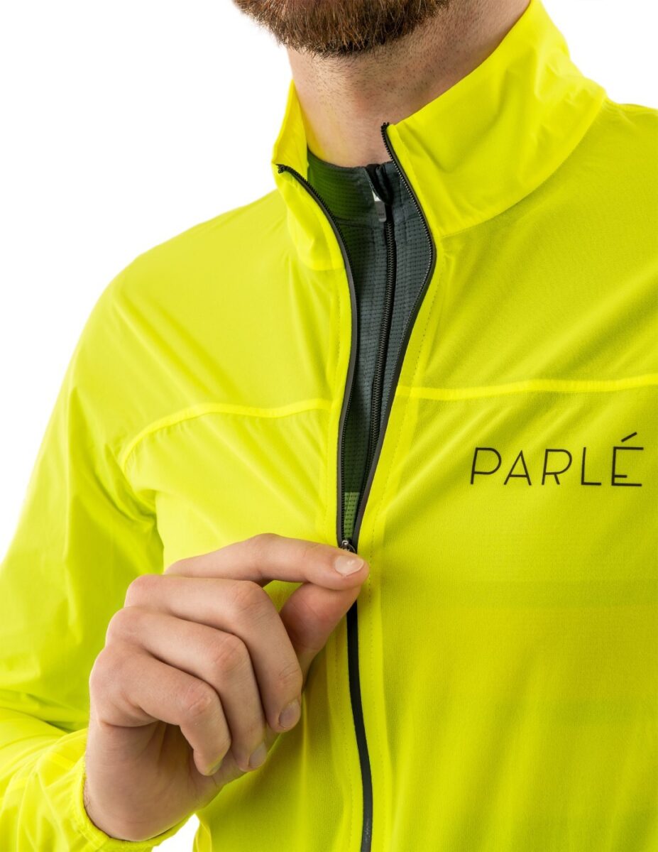Chaqueta ligera Vision con membrana cortavientos y antilluvia.