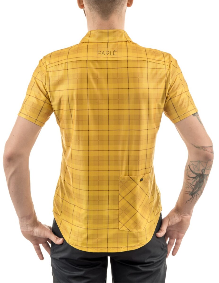 Camisa clásica elegante con bolsillo de limón.