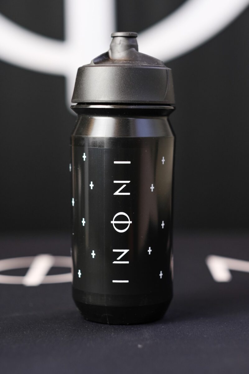 0.5 liter water bottle, membrane mouthpiece. Black